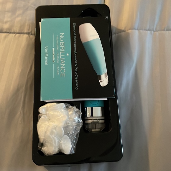 The Exfoliating Microdermabrasion  by NuBrilliance - Picture 5 of 11